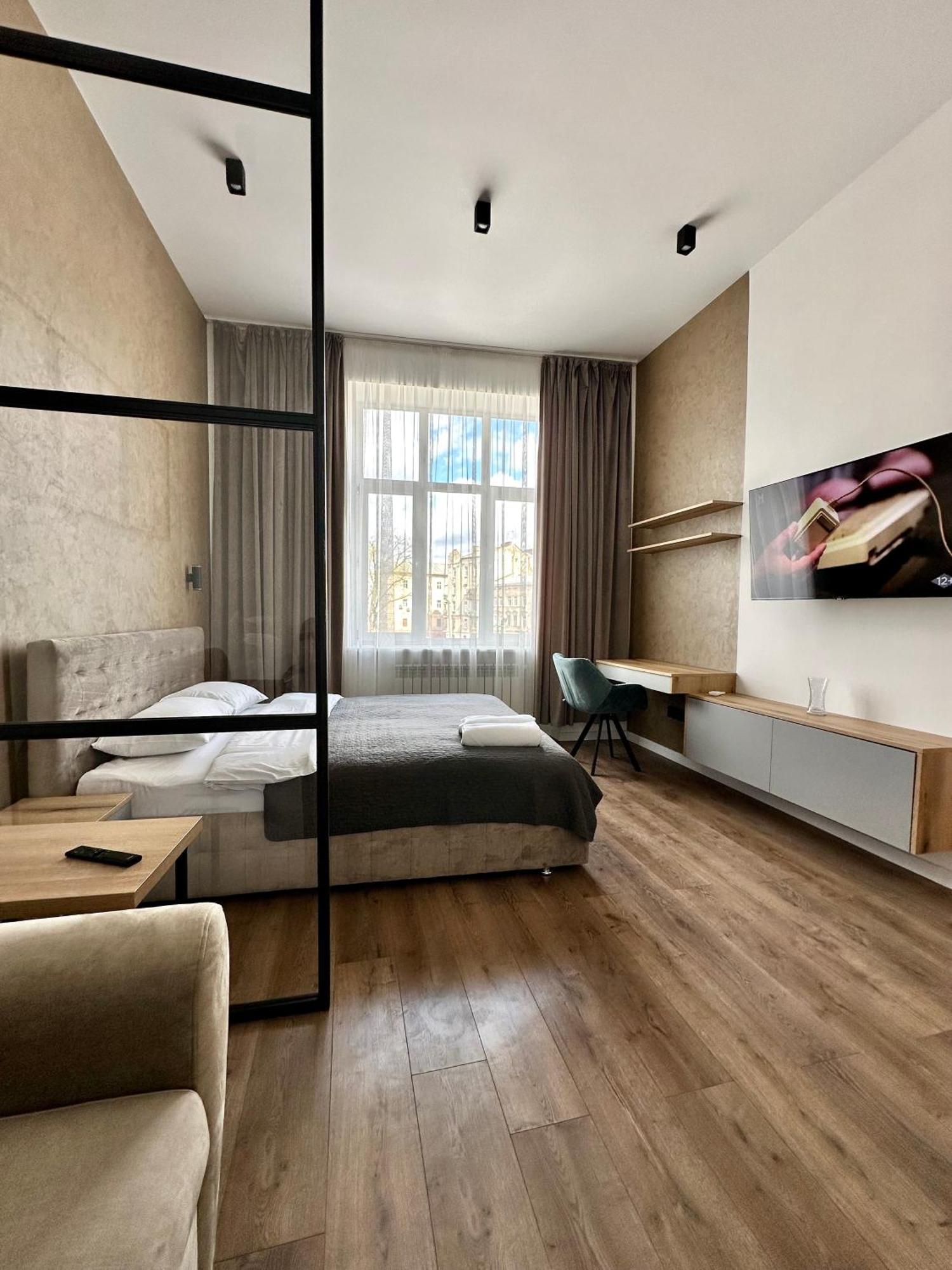 Romantic Apartments - In The Center Of Lviv , King-Size Bed Dış mekan fotoğraf